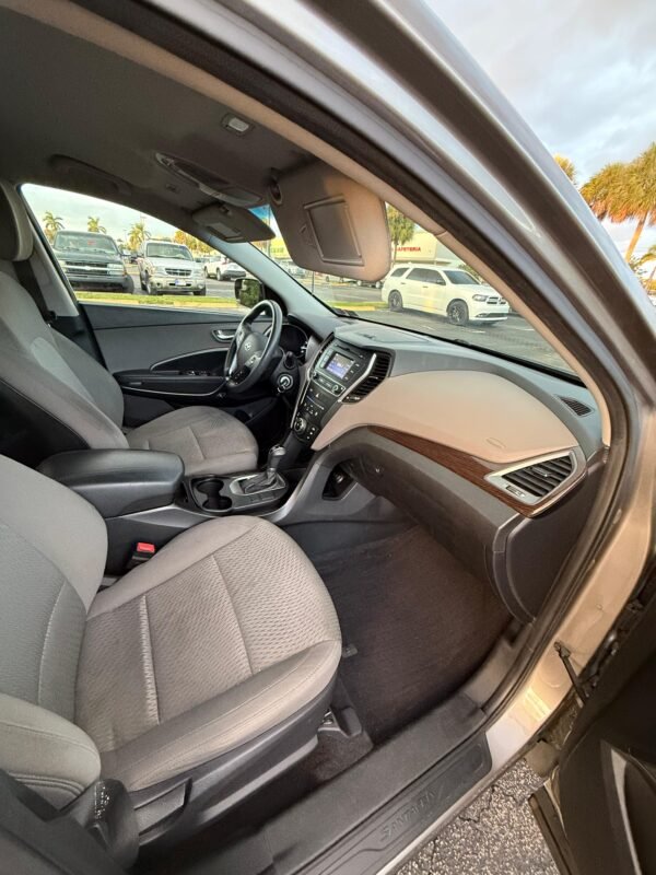 2018 Hyundai Santa Fe Sport - Image 8