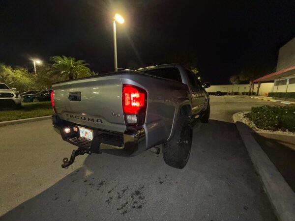 2021 Toyota Tacoma Double Cab - Image 14