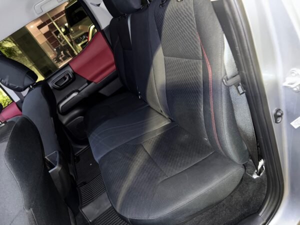 2021 Toyota Tacoma Double Cab - Image 6