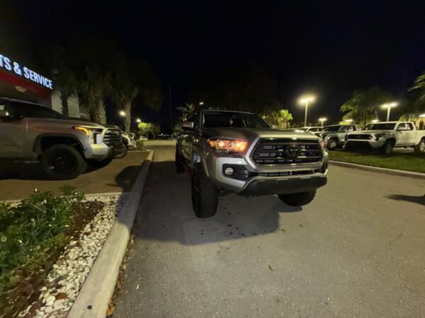 2021 Toyota Tacoma Double Cab - Image 5
