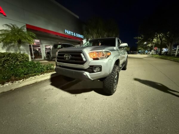 2021 Toyota Tacoma Double Cab - Image 4